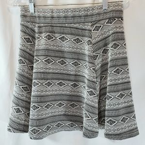 H&M Divided Black & White Tribal Print Skirt Size Medium